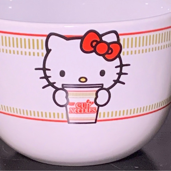 Hello Kitty Cup Noodles 24oz Ceramic Soup Mug - Picture 7 of 10